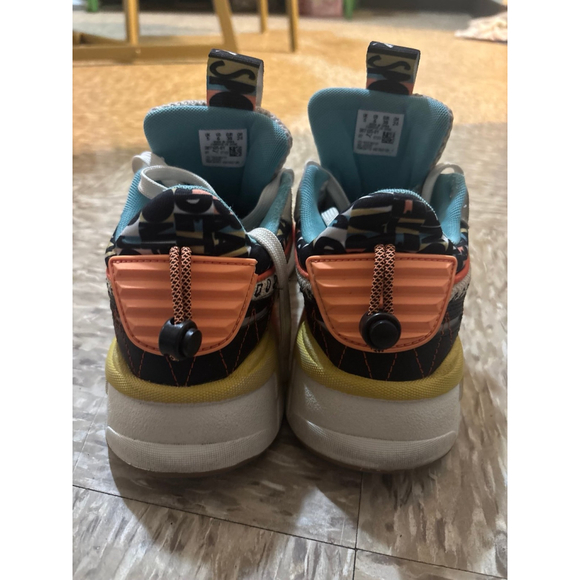 Puma - Picture 5 of 7